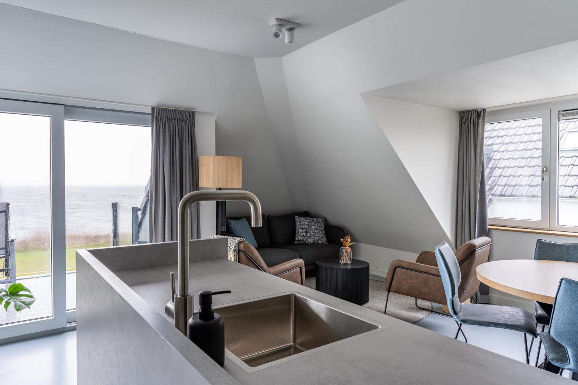 Apartment Sneekermeerzicht *