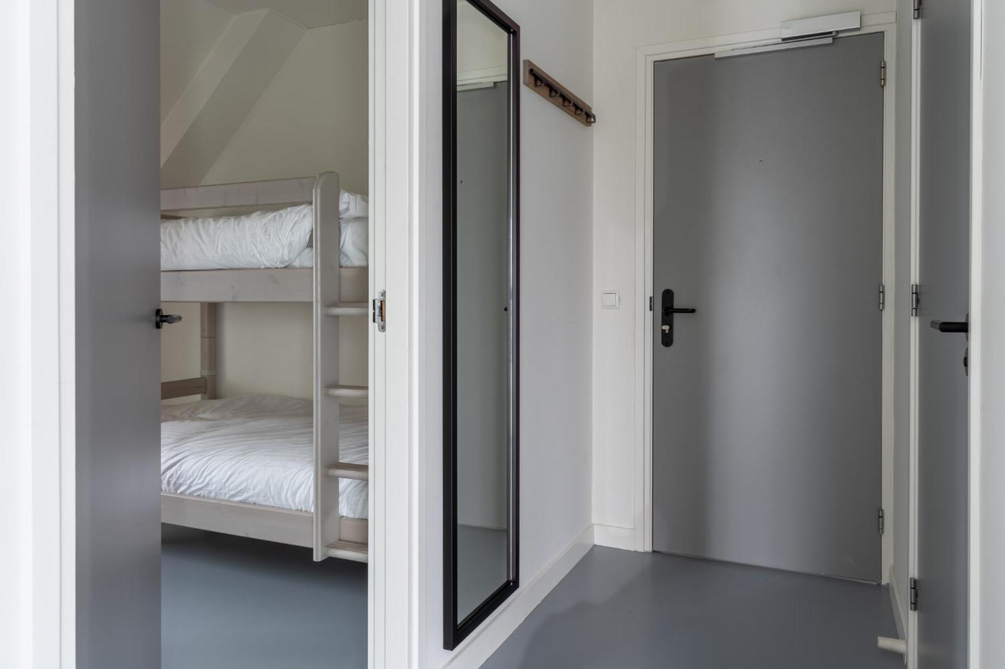 Sneekermeerzicht Apartment Offingawier
